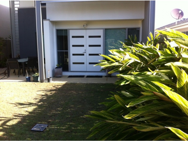 33 Village Circuit, Murarrie QLD 4172