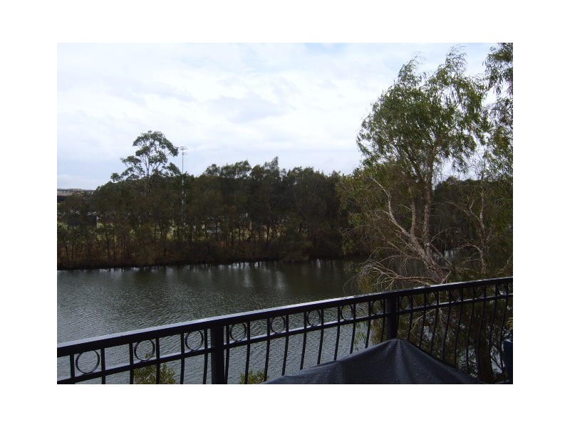 23/4 University Drive, Robina QLD 4226