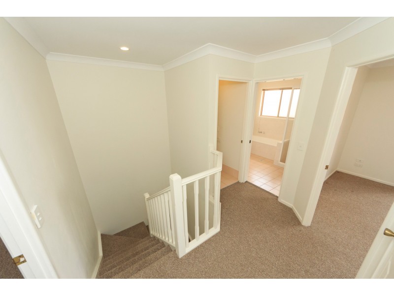 36/21 Leviathan Dr, Mudgeeraba QLD 4213