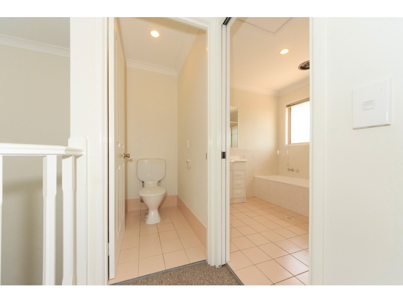 36/21 Leviathan Dr, Mudgeeraba QLD 4213