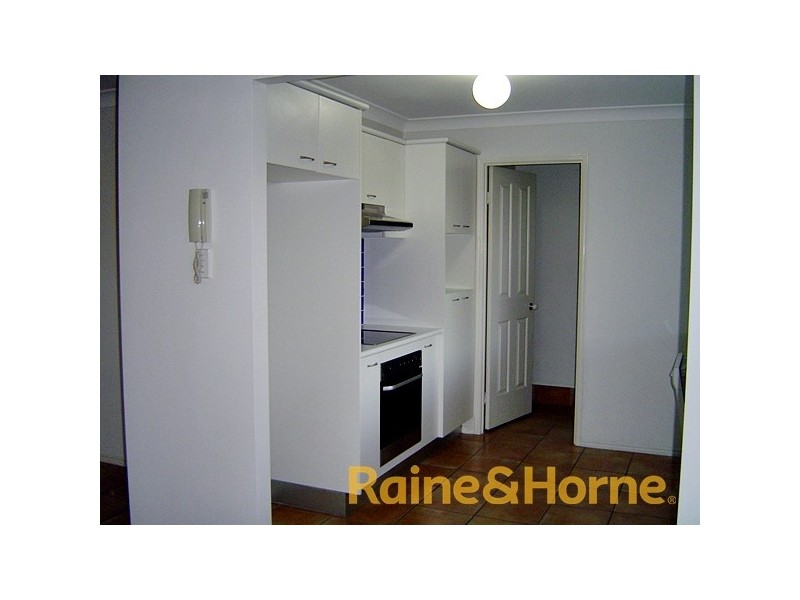 2/11 Federation Street, Wynnum West QLD 4178