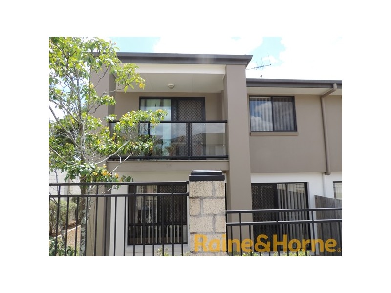 16 Violet Close, Eight Mile Plains QLD 4113