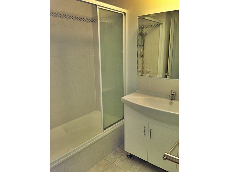 8/1060 Waterworks Road, The Gap QLD 4061