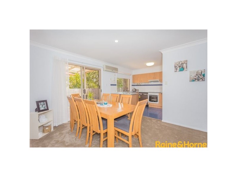 10 Chapman Place, Oxley QLD 4075