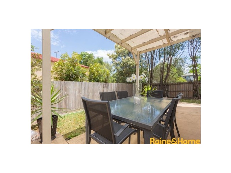 10 Chapman Place, Oxley QLD 4075