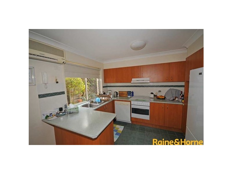 10 Chapman Place, Oxley QLD 4075