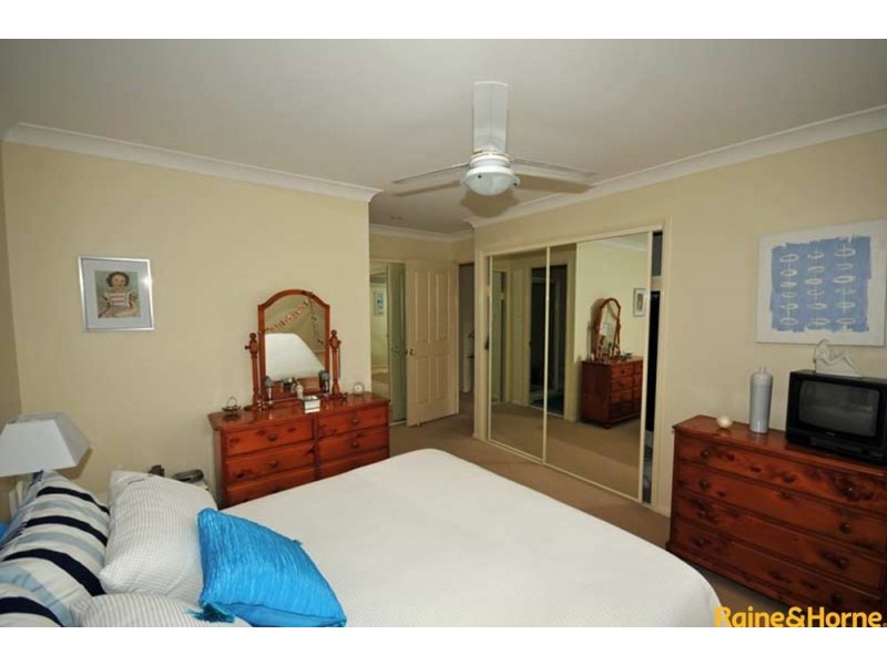 10 Chapman Place, Oxley QLD 4075