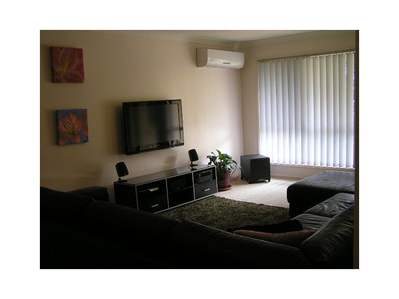 121 Golden Avenue, Calamvale QLD 4116