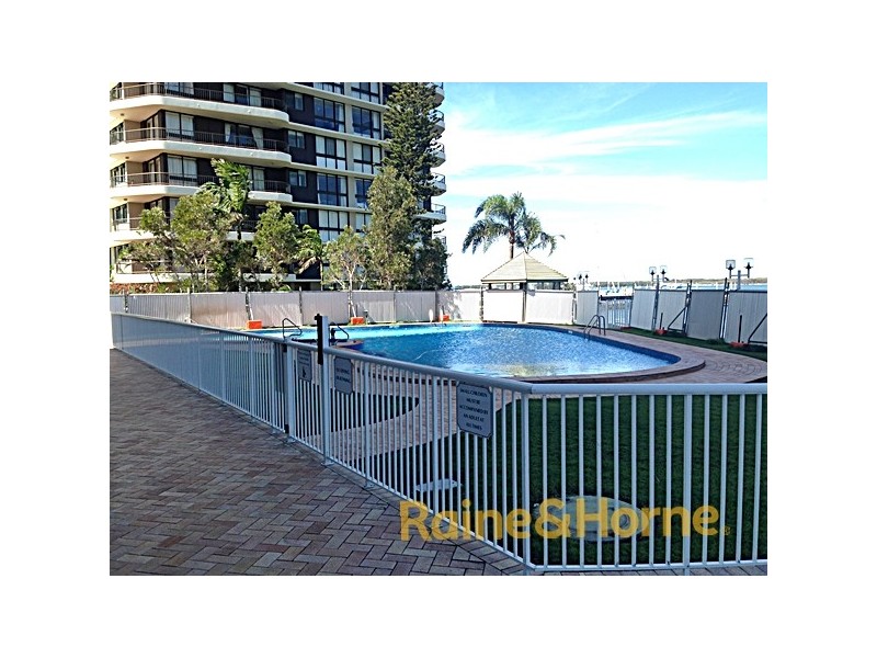 U16A/5 Bayview Street, Runaway Bay QLD 4216