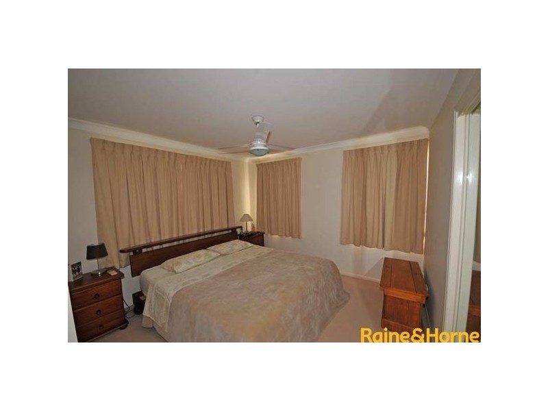 10 Chapman Place, Oxley QLD 4075