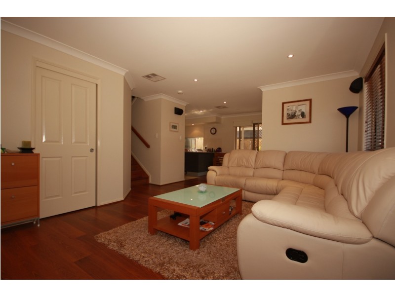 40 Hargreaves Road, Manly QLD 4179