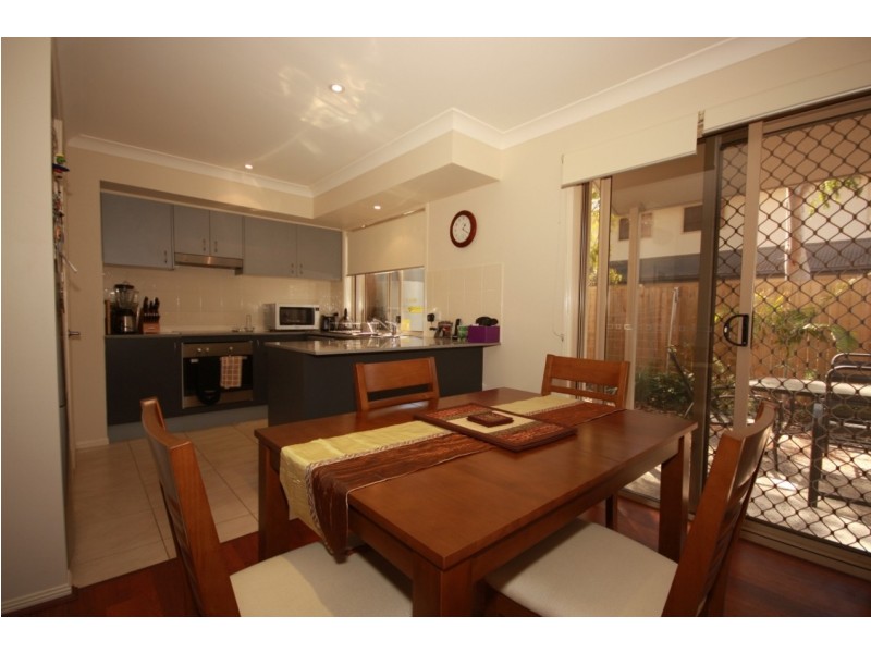 40 Hargreaves Road, Manly QLD 4179
