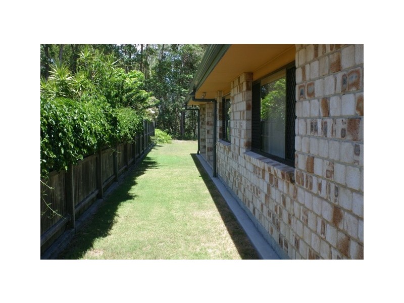 19 Pine Street, Jacobs Well QLD 4208