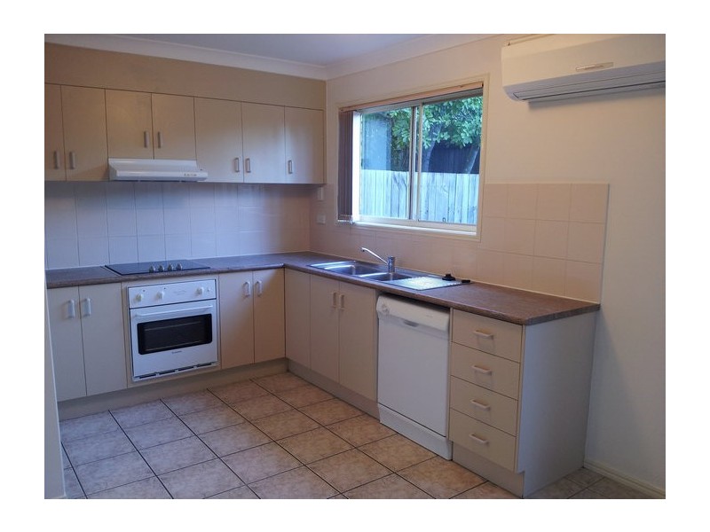 121 Golden Avenue, Calamvale QLD 4116