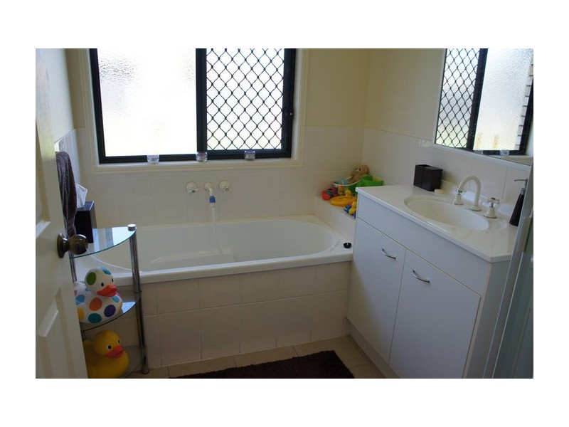 8 Winifred Street, Algester QLD 4115
