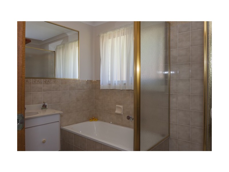 279 Horizon Drive, Westlake QLD 4074