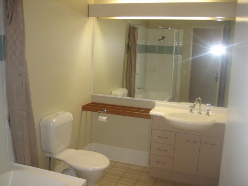 2/179 COOMBABAH ROAD, Runaway Bay QLD 4216