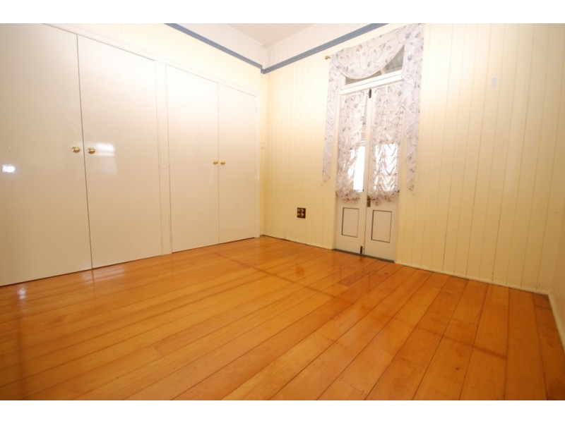 31 Price, Oxley QLD 4075