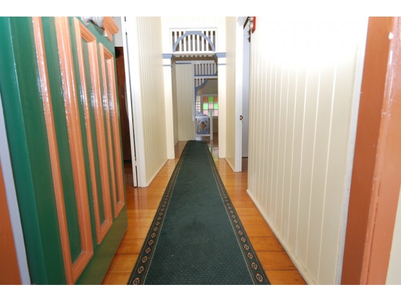 31 Price, Oxley QLD 4075