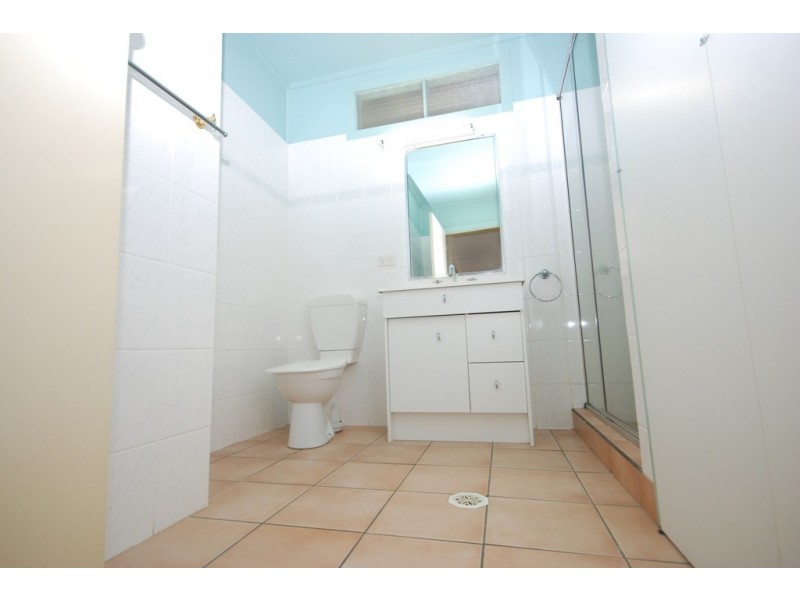 31 Price, Oxley QLD 4075