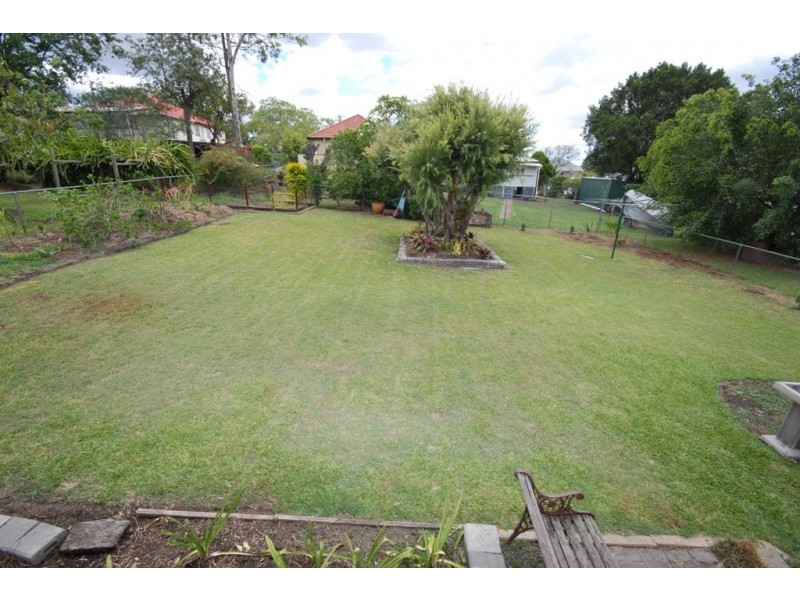 31 Price, Oxley QLD 4075
