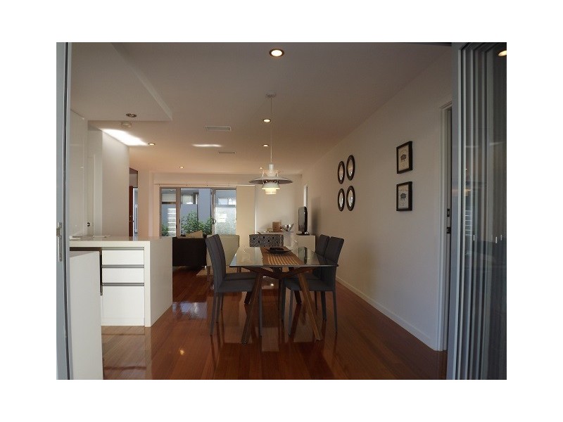 6/125 Bulimba Street, Bulimba QLD 4171