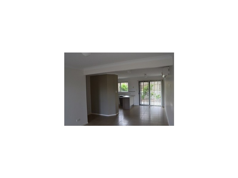 15 James Edward, Richlands QLD 4077