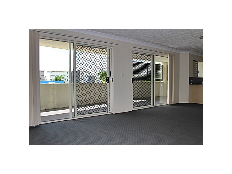 1 69 Coonan Street, Indooroopilly QLD 4068