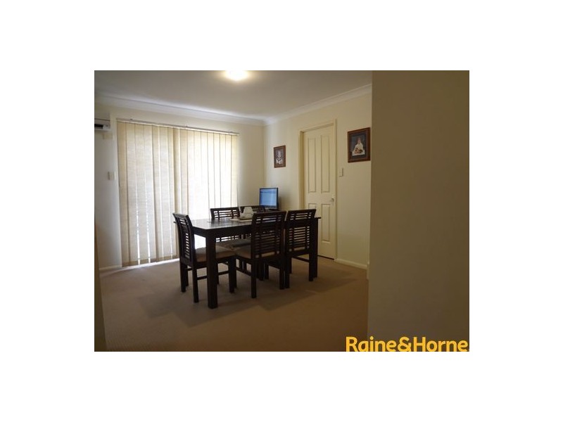 10 Chapman Place, Oxley QLD 4075