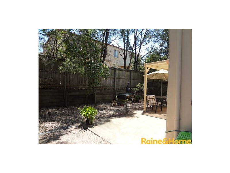 10 Chapman Place, Oxley QLD 4075