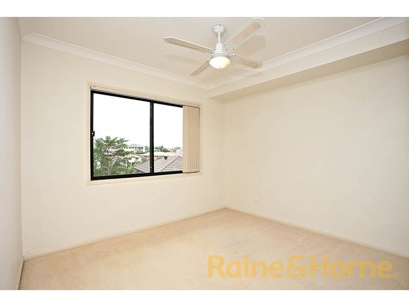 12 Greendale Way s, Carindale QLD 4152