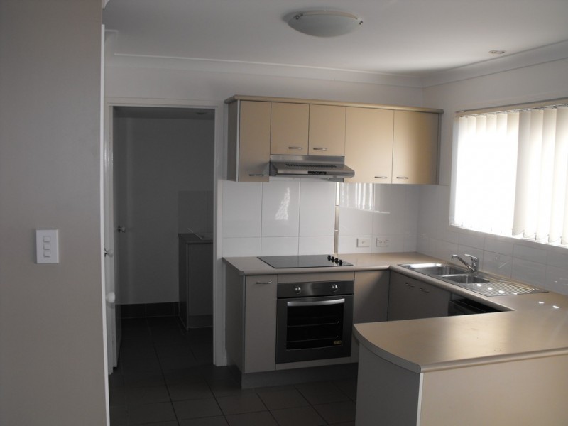 2-8 Meadowbrook Drive, Meadowbrook QLD 4131