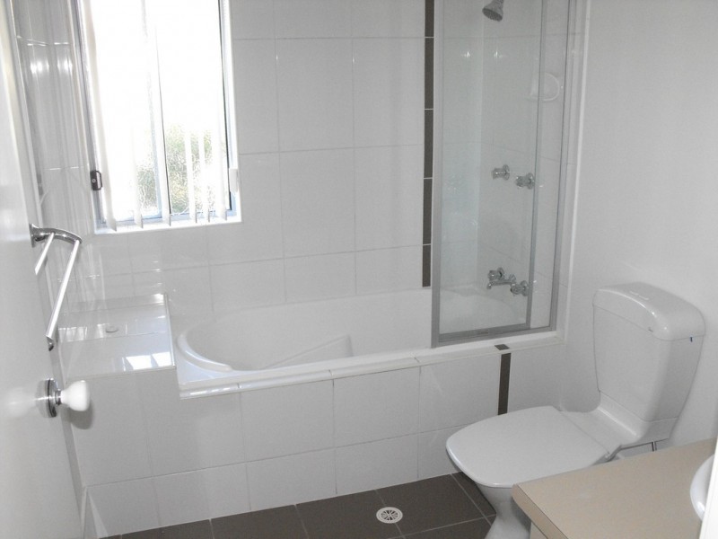 2-8 Meadowbrook Drive, Meadowbrook QLD 4131