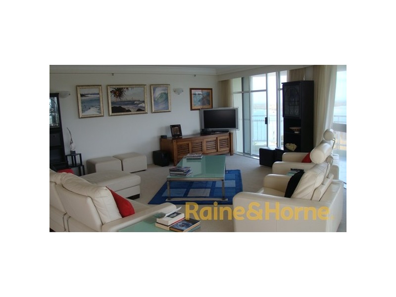5 Bayview Street, Runaway Bay QLD 4216