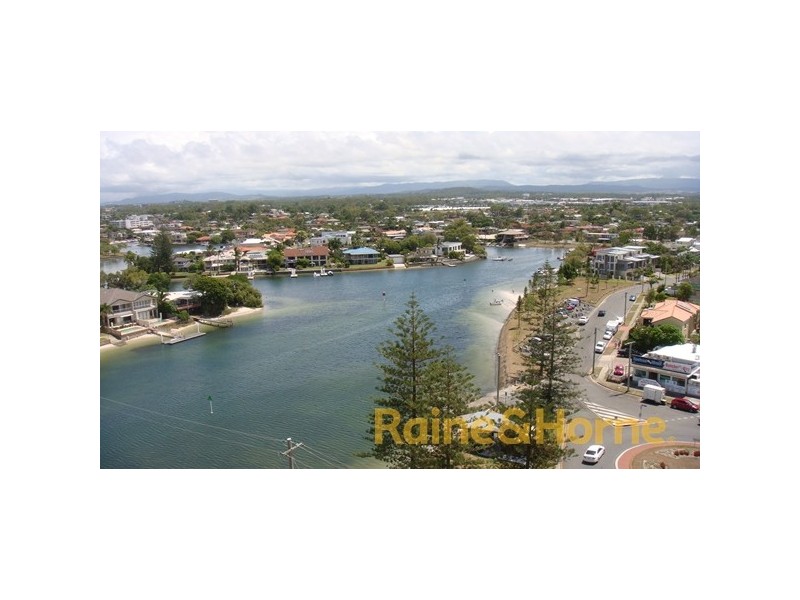 5 Bayview Street, Runaway Bay QLD 4216