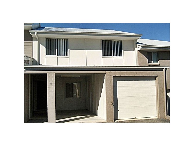 2 Toohey Street, Pacific Pines QLD 4211