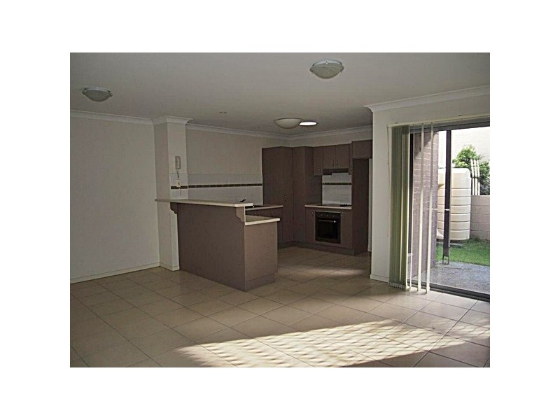 2 Toohey Street, Pacific Pines QLD 4211