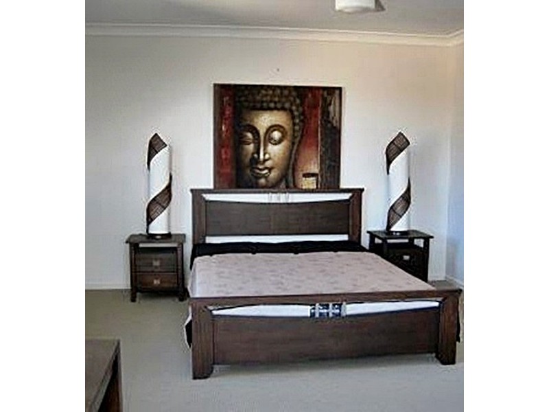 2 Toohey Street, Pacific Pines QLD 4211