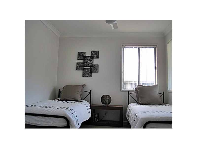 2 Toohey Street, Pacific Pines QLD 4211