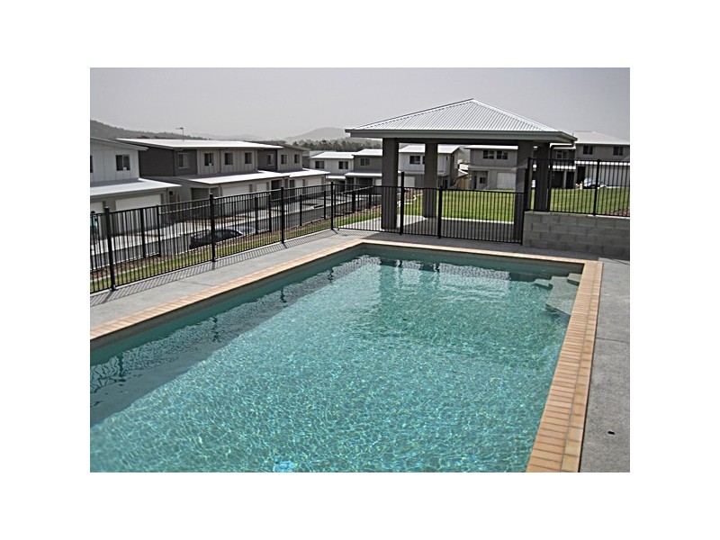 2 Toohey Street, Pacific Pines QLD 4211