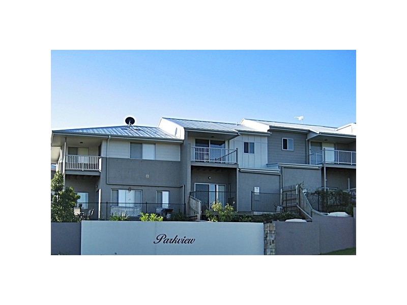 2 Toohey Street, Pacific Pines QLD 4211