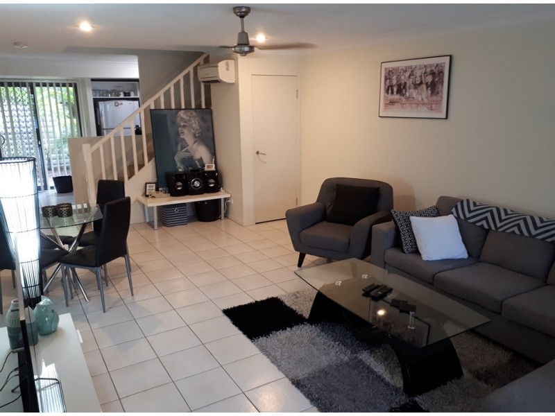 62 Franklin Drive, Mudgeeraba QLD 4213