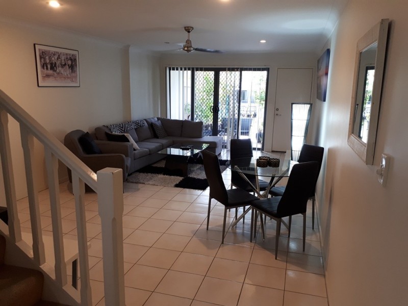 62 Franklin Drive, Mudgeeraba QLD 4213