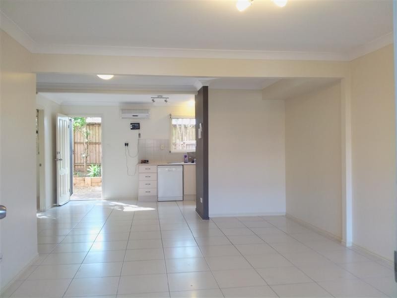 121 Golden Avenue, Calamvale QLD 4116