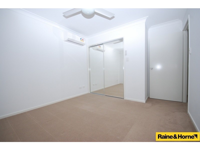 54 Outlook Place, Durack QLD 4077