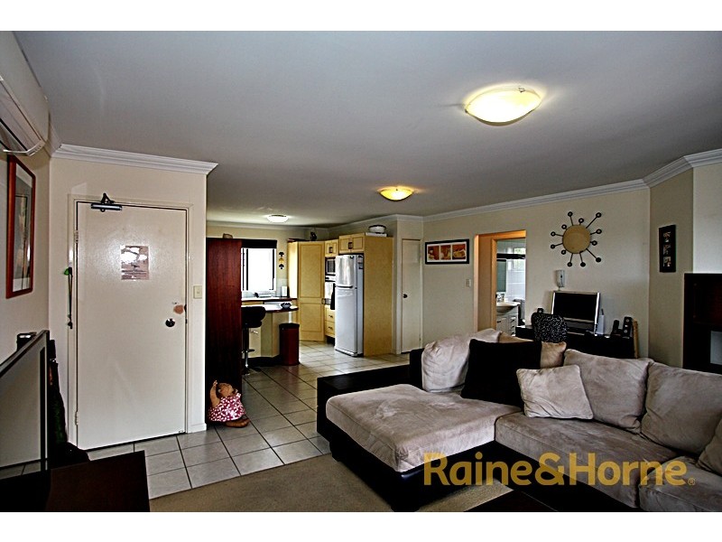 15 Dansie Street, Greenslopes QLD 4120