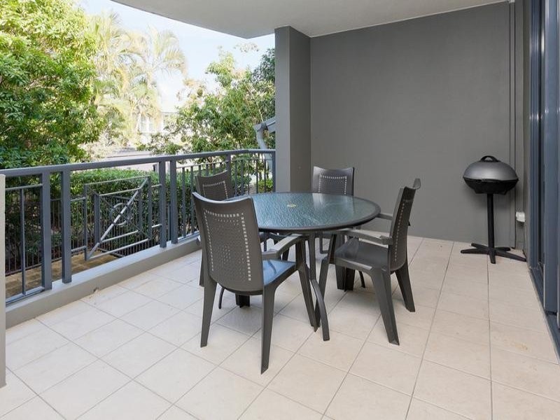 21 Miles Street, Clayfield QLD 4011