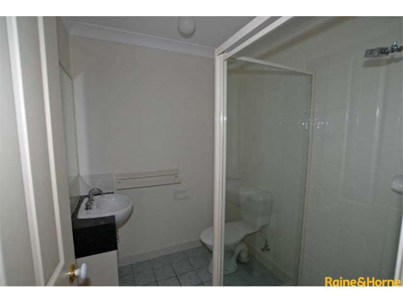 10 Chapman Place, Oxley QLD 4075