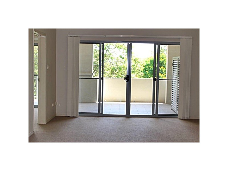 15 28 Belgrave Road, Indooroopilly QLD 4068