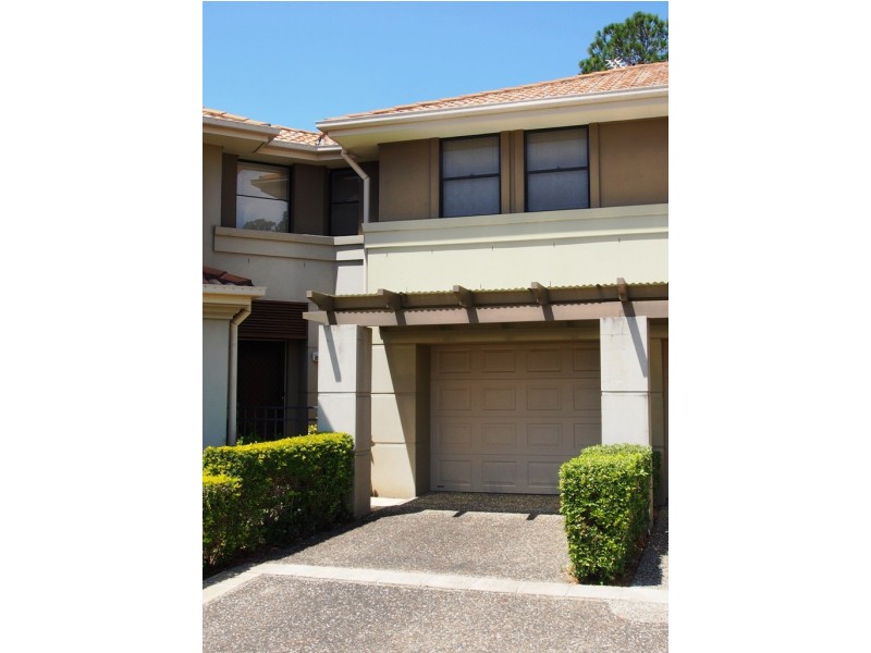 8/44-52 PINE VALLEY DRIVE, Varsity Lakes QLD 4227